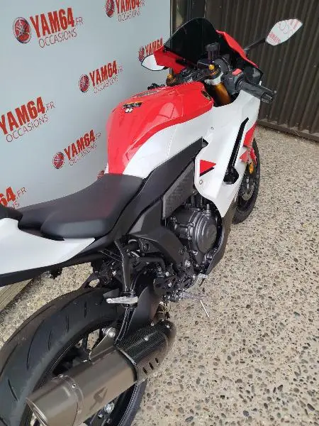 YZFR7 WORLD GP 60TH ANNIVERSARY