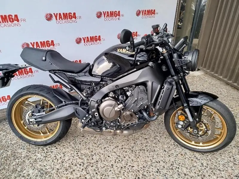 XSR 900
