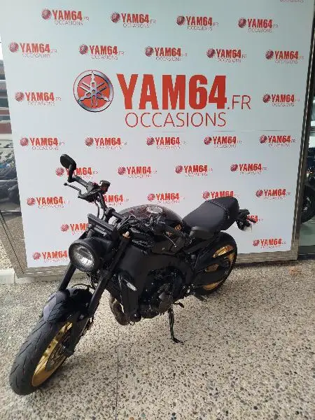 XSR 900