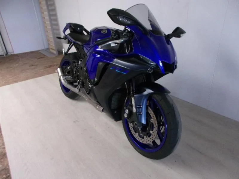 YZF 1000 R1