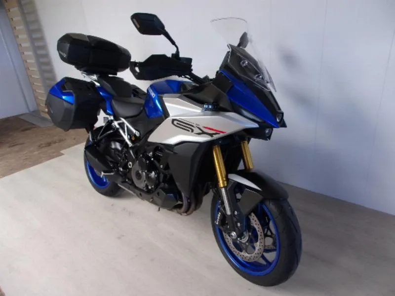 GSXS 1000 GX
