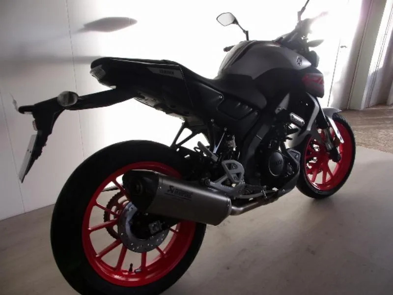 MT125 ABS