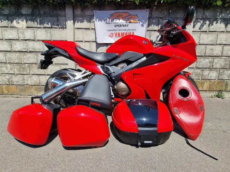 VFR 800 F