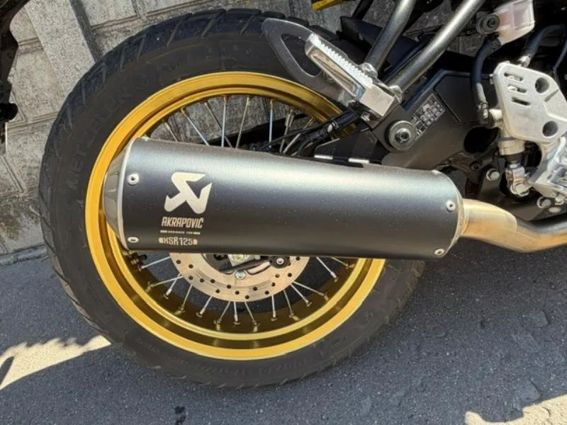XSR 125 Legacy