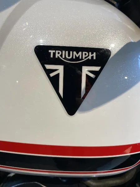 TRIDENT 660