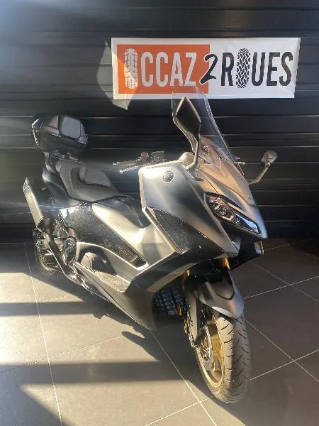XP TMAX 560 TECH MAX KAMO