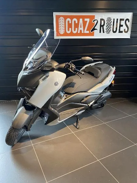 XMAX 125 TECH MAX