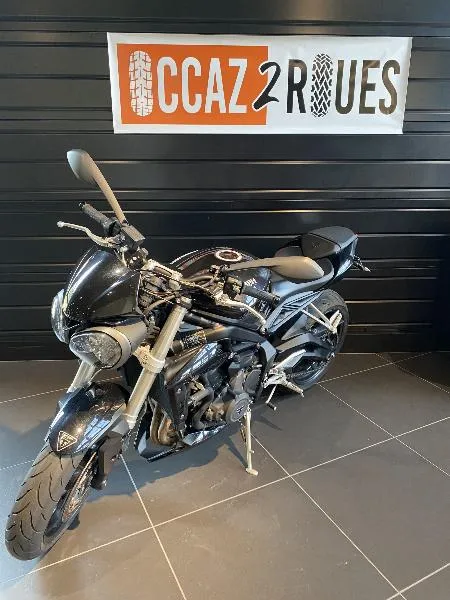 STREET TRIPLE 660 S