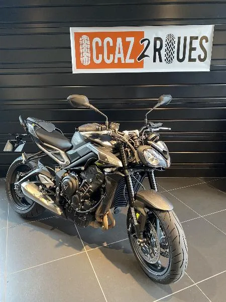 STREET TRIPLE 765 R 2023