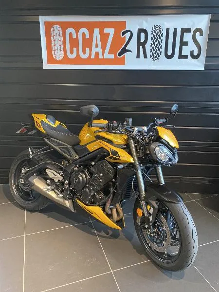 STREET TRIPLE 765 RS
