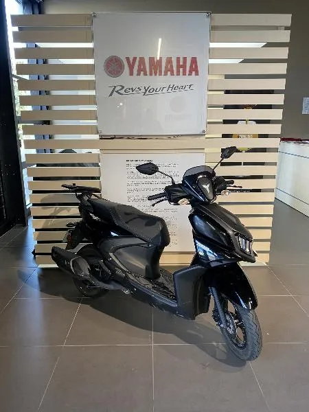 RayZR 125