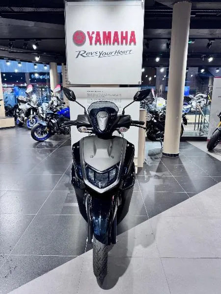 RayZR 125