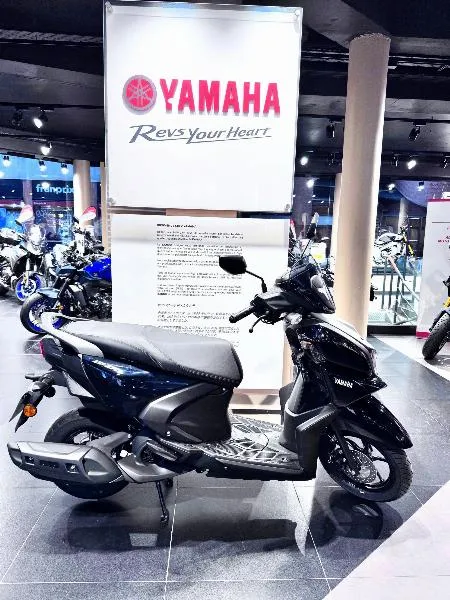RayZR 125