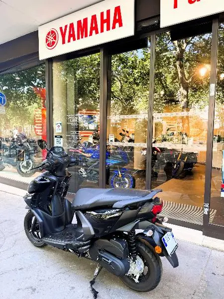RayZR 125