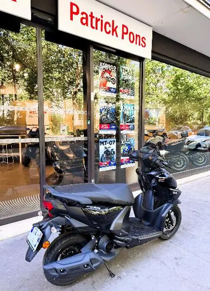RayZR 125