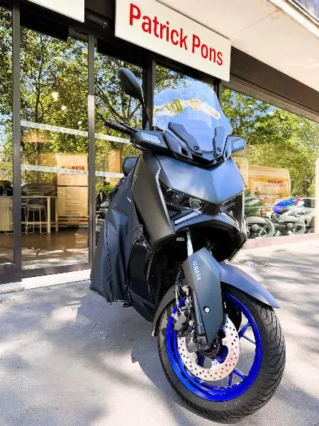 XMAX 125