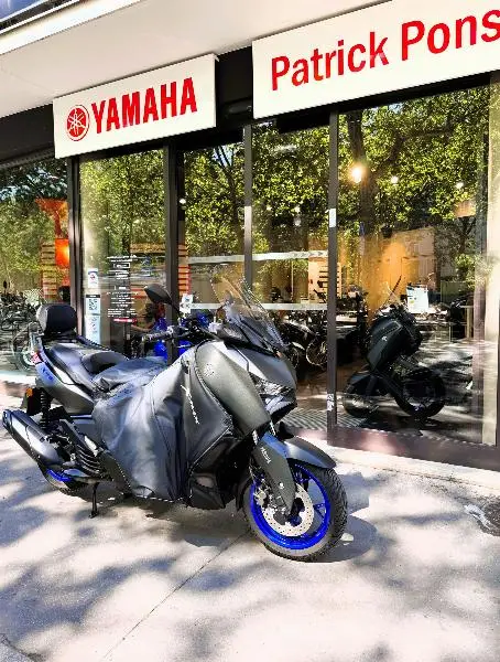 XMAX 125