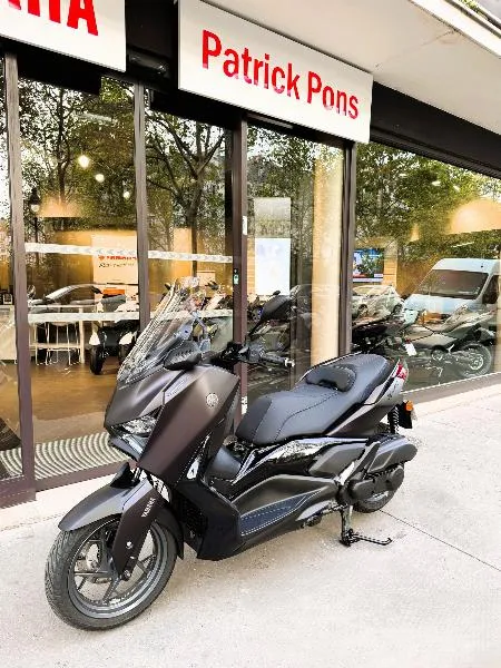XMAX 125 TECH MAX