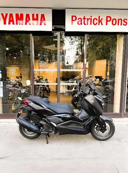XMAX 125 TECH MAX