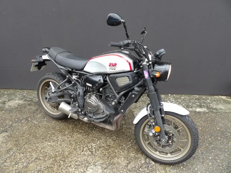 XSR 700 XTRIBUTE