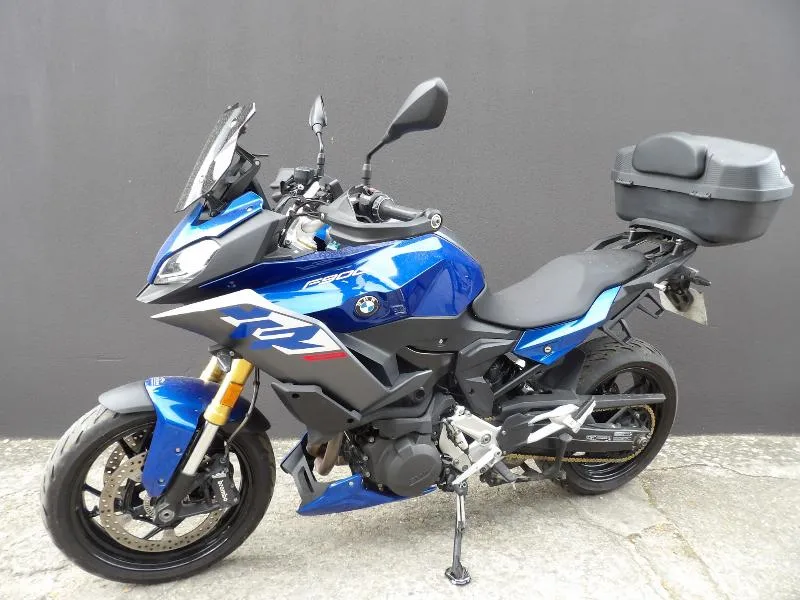 F 900 XR