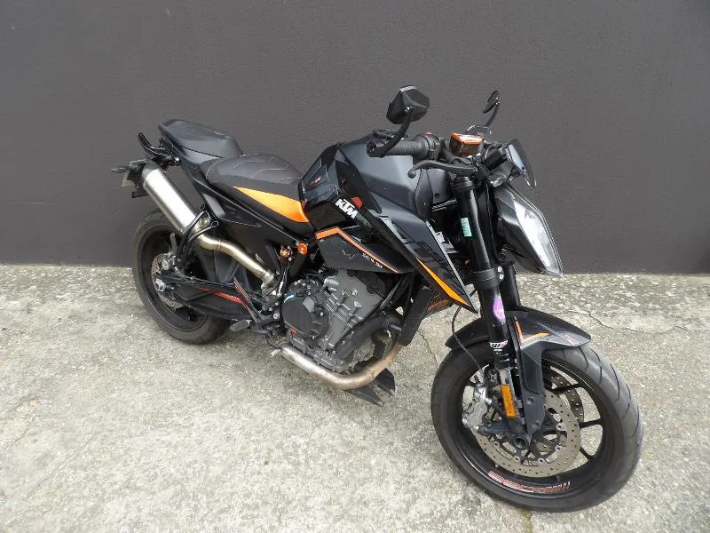 890 DUKE 2022