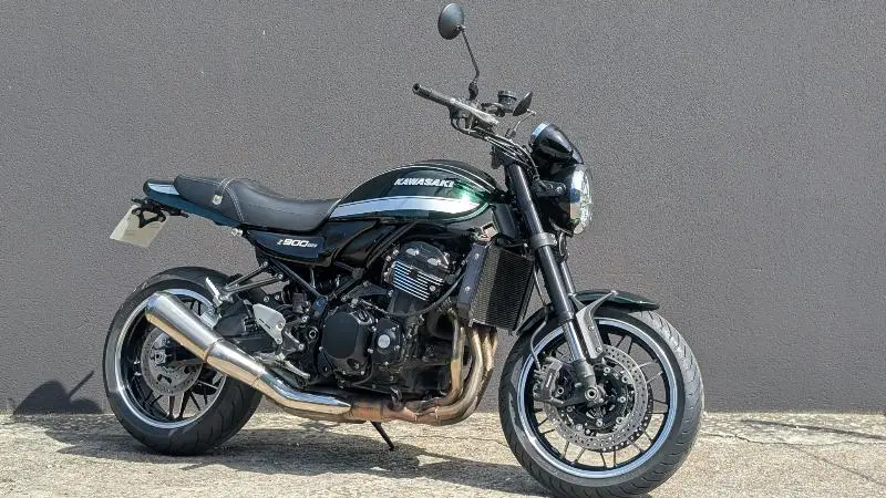 Z 900