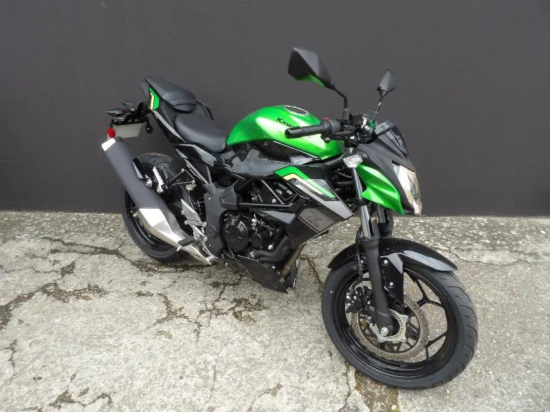 z 125