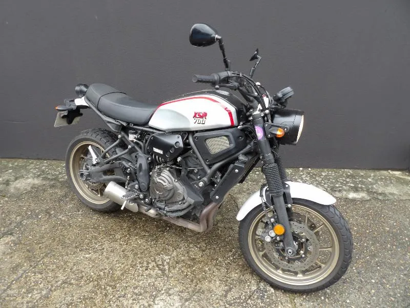 XSR 700 XTRIBUTE