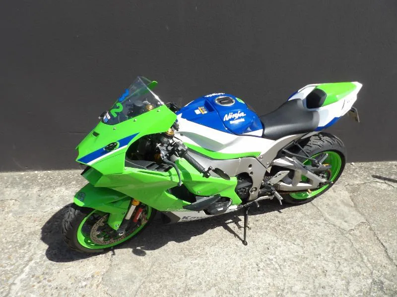 ZX10R