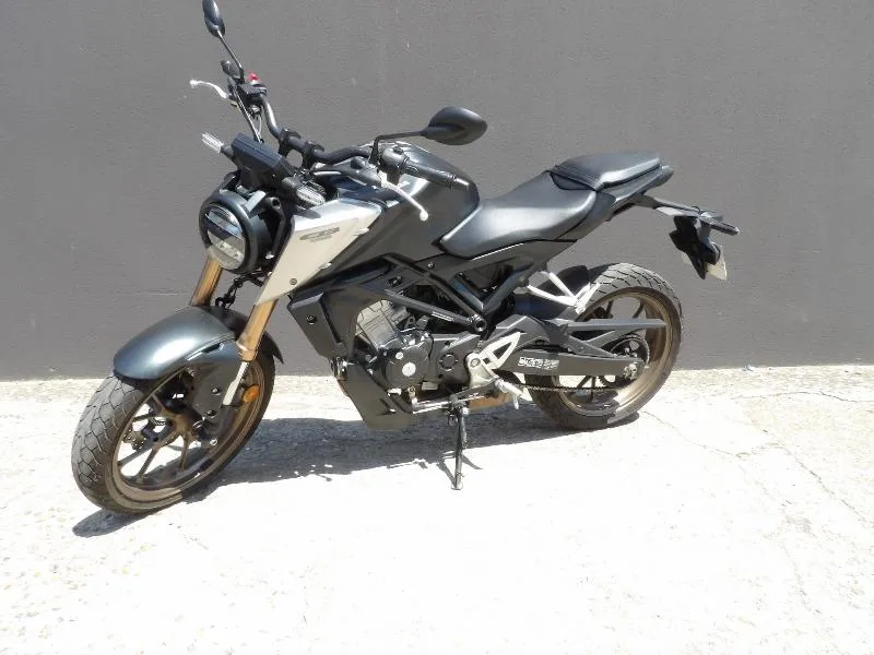 CB 125  R 2021
