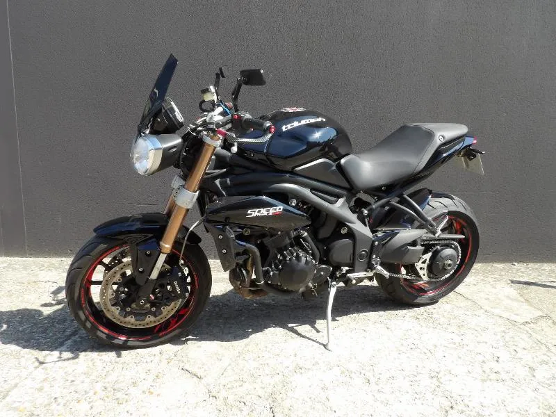 SPEED TRIPLE 1050