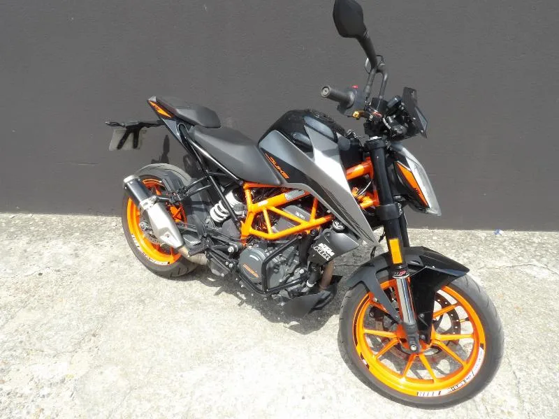 390 DUKE ABS