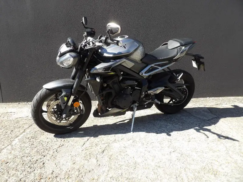 STREET TRIPLE 765 R