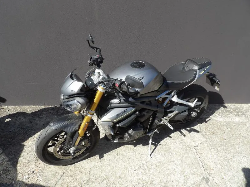 SPEED TRIPLE 1200 RS