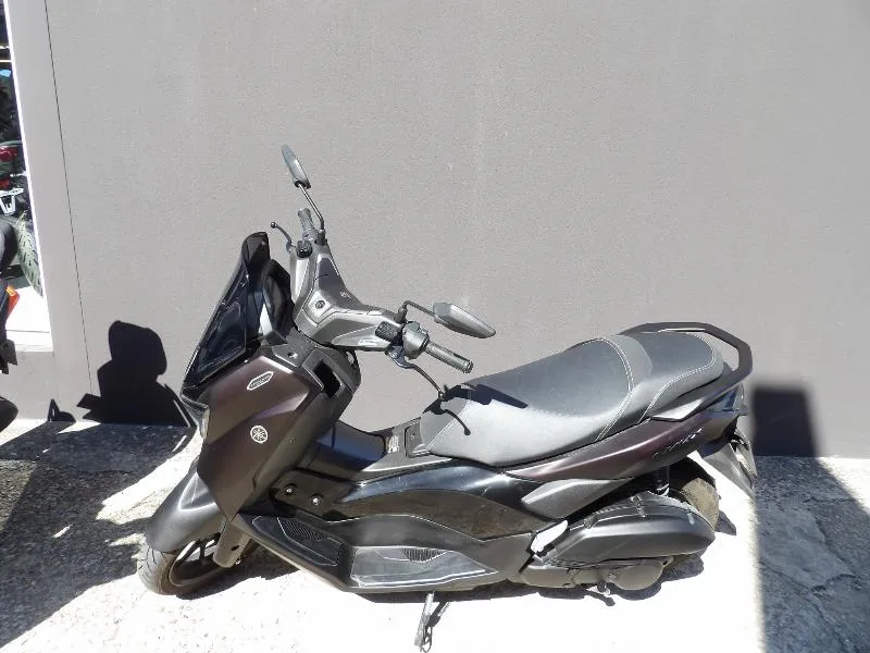 NMAX 125 TECH MAX