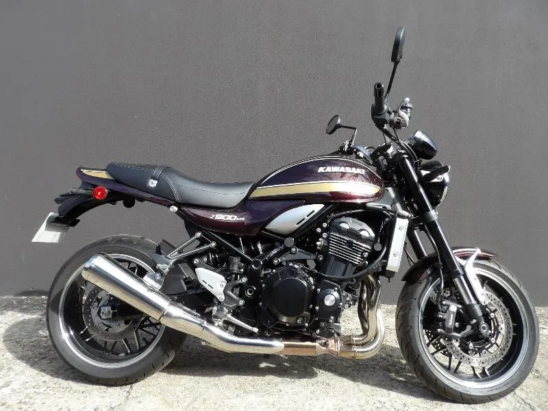 Z 900