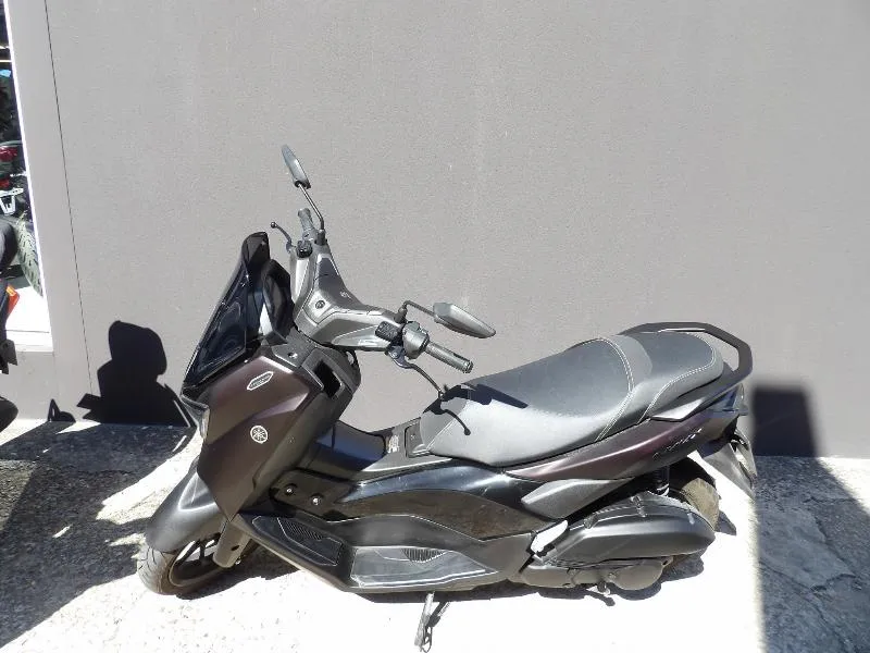 NMAX 125 TECH MAX