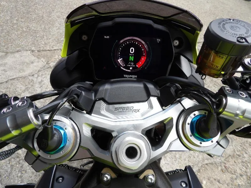 Speed Triple 1200 RX
