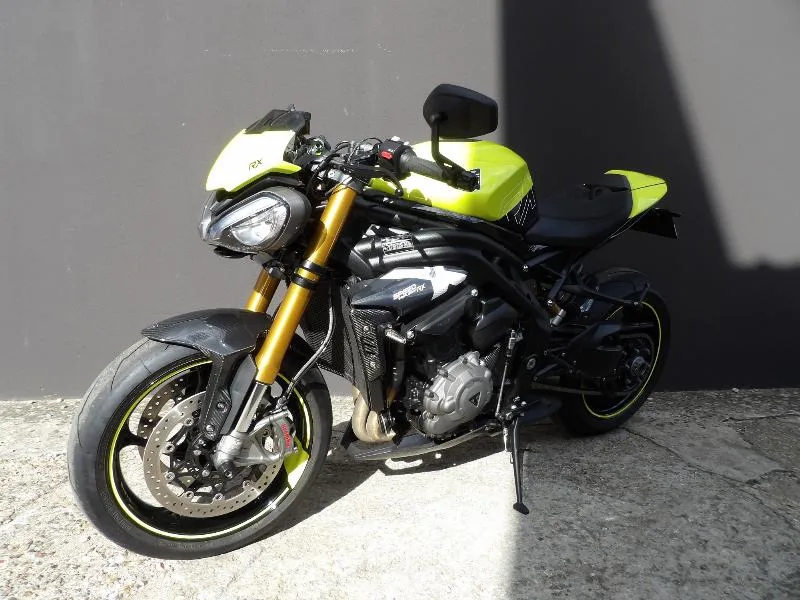 Speed Triple 1200 RX