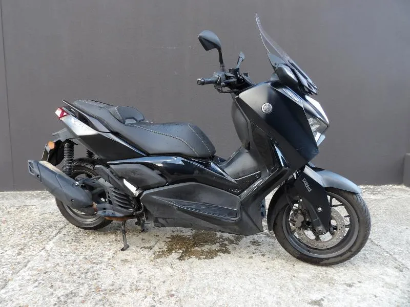 XMAX 125 TECH MAX