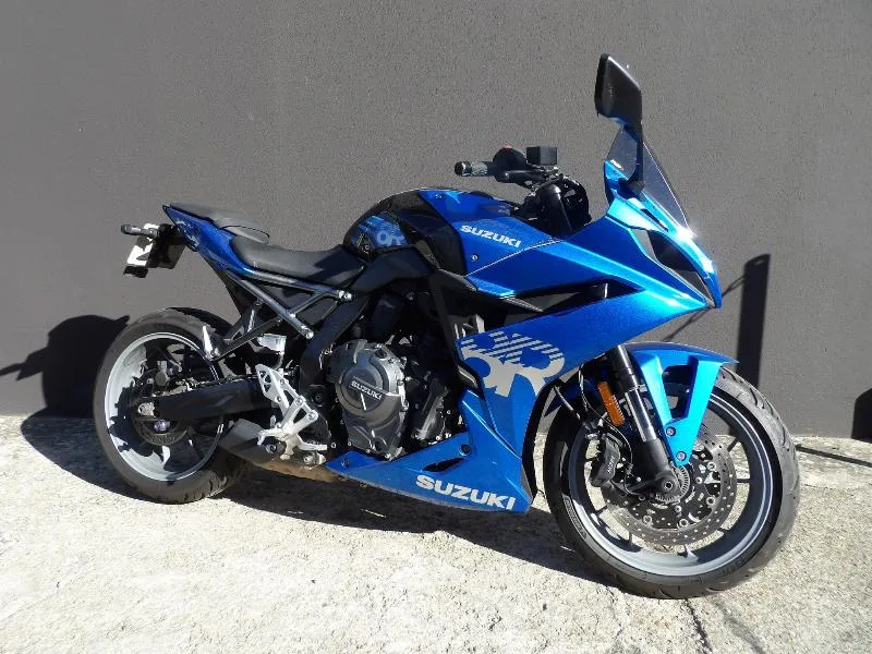 GSX8R