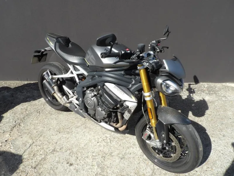 SPEED TRIPLE 1200 RS