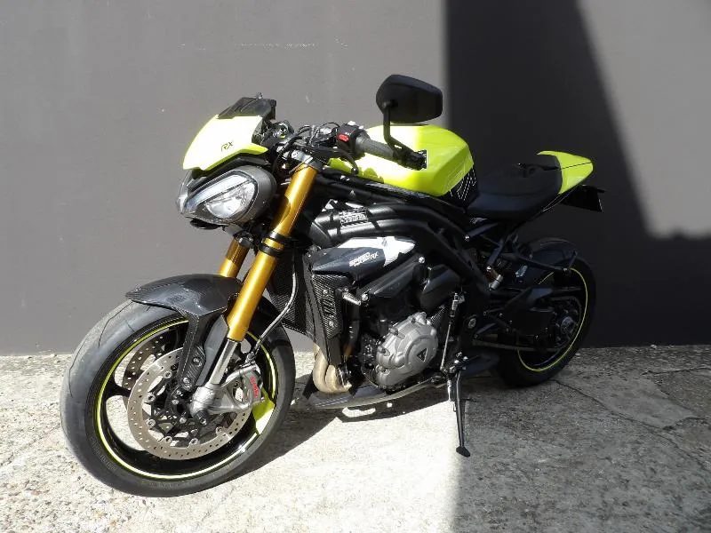 Speed Triple 1200 RX