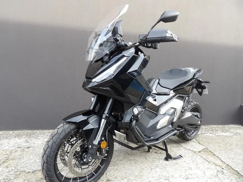 XADV 750