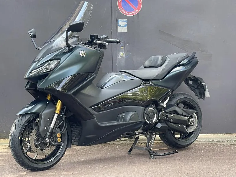 TMAX 560 TECH MAX  1ERE MAIN  GARANTIE 12 MOIS