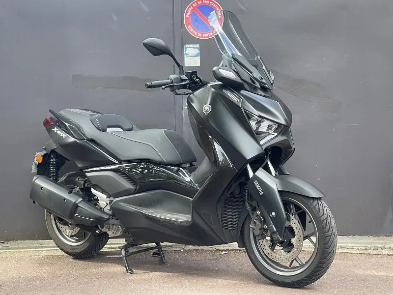 XMAX 300 TECH MAX  GARANTIE 2030
