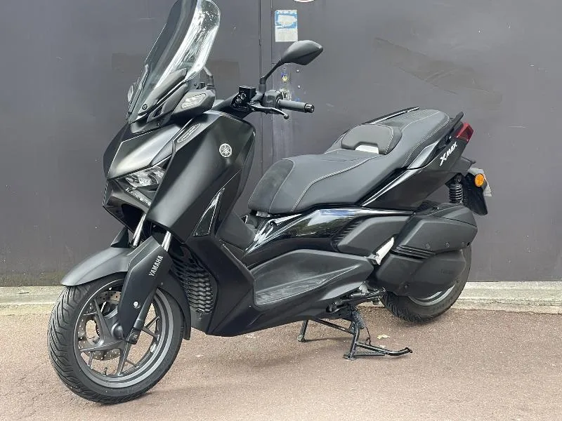 XMAX 300 TECH MAX  GARANTIE 2030