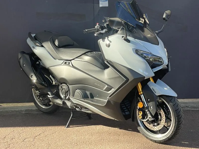 TMAX 560 TECH MAX  1ERE MAIN  ALARME