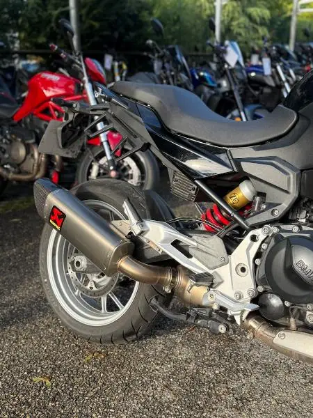 F900R